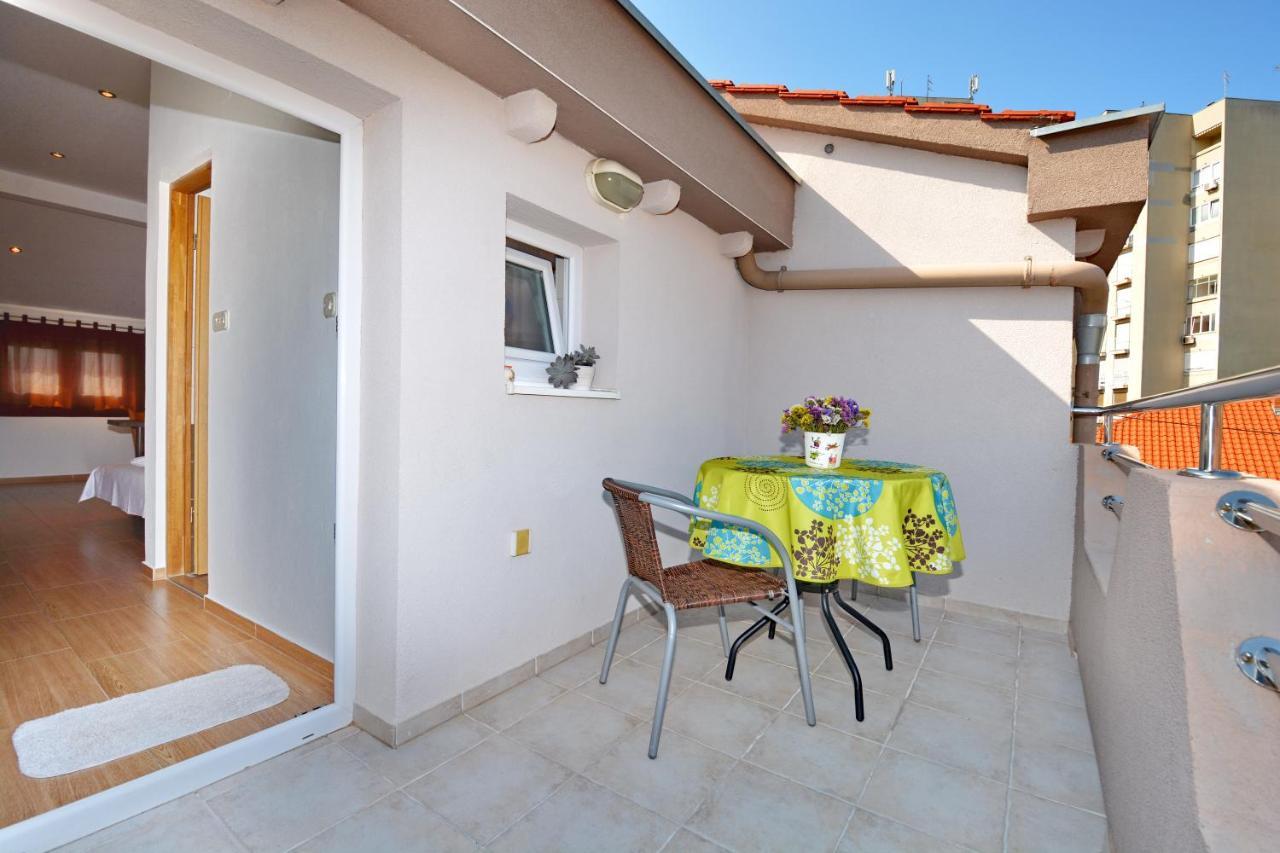 Studio Apartment Martin Zara Esterno foto