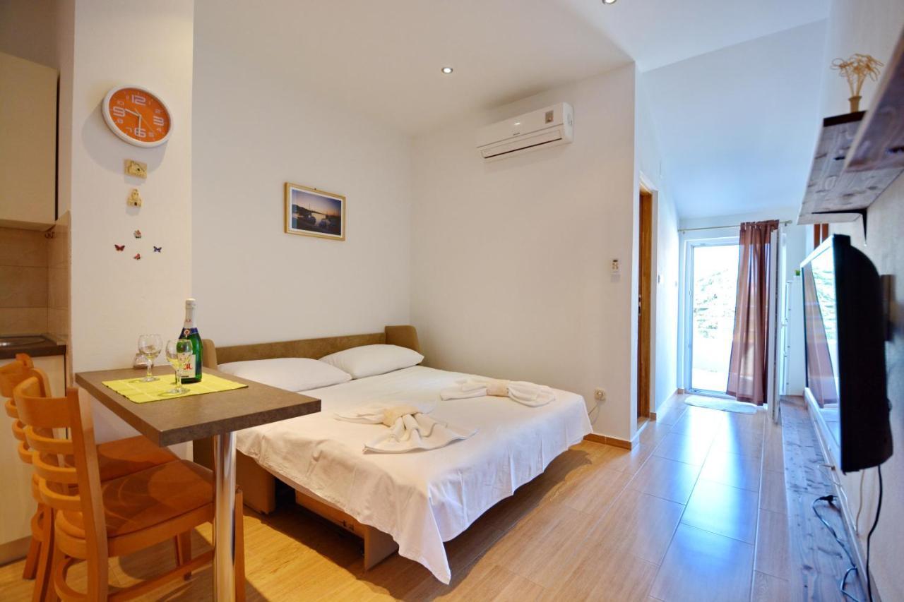 Studio Apartment Martin Zara Esterno foto