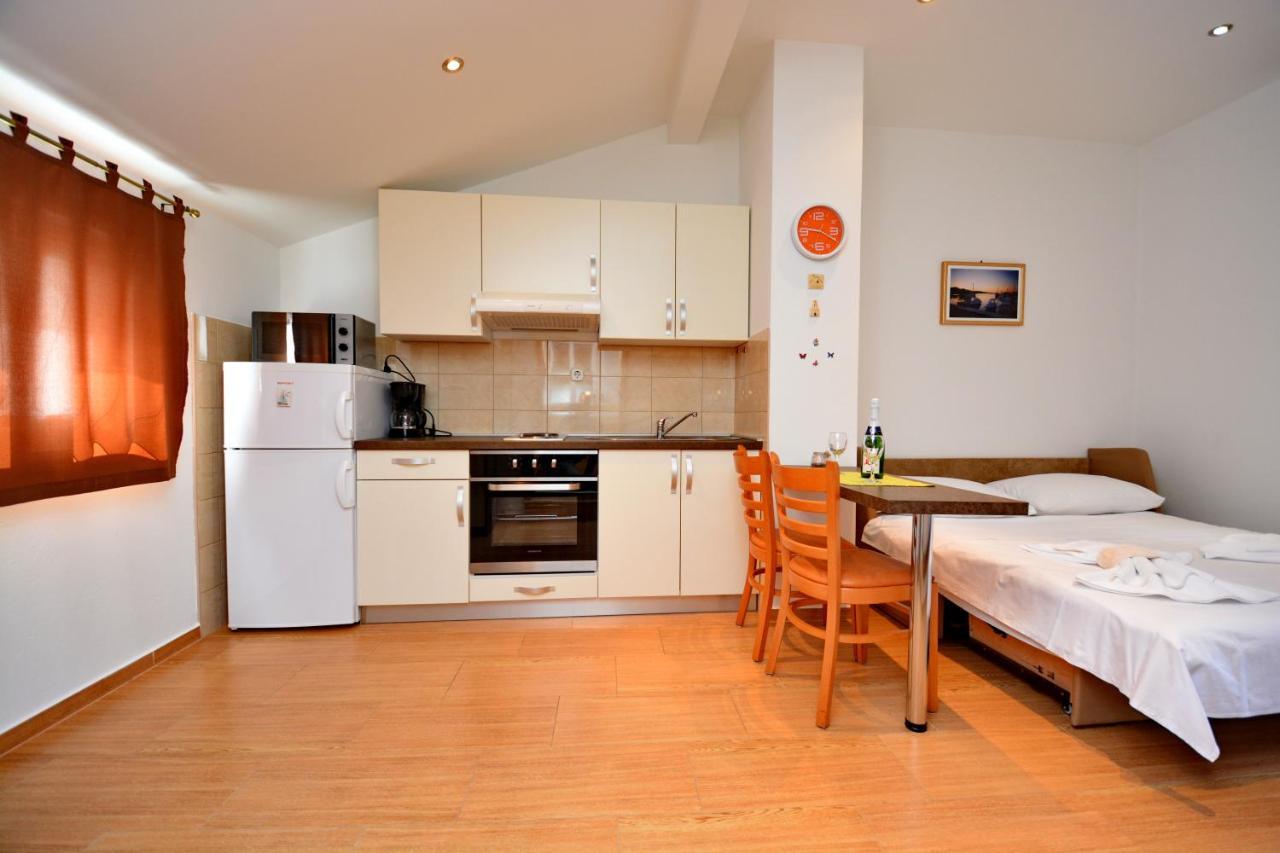 Studio Apartment Martin Zara Esterno foto