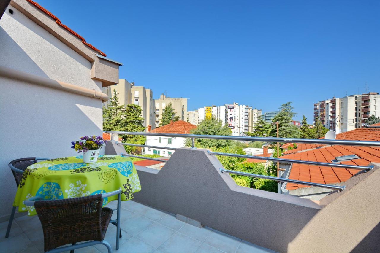 Studio Apartment Martin Zara Esterno foto